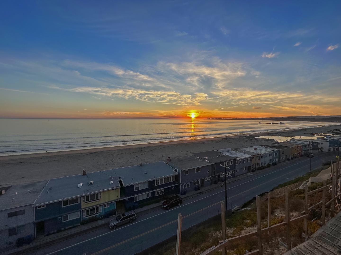 Detail Gallery Image 46 of 47 For 230 Rio Del Mar Blvd #F,  Aptos,  CA 95003 - 2 Beds | 2 Baths