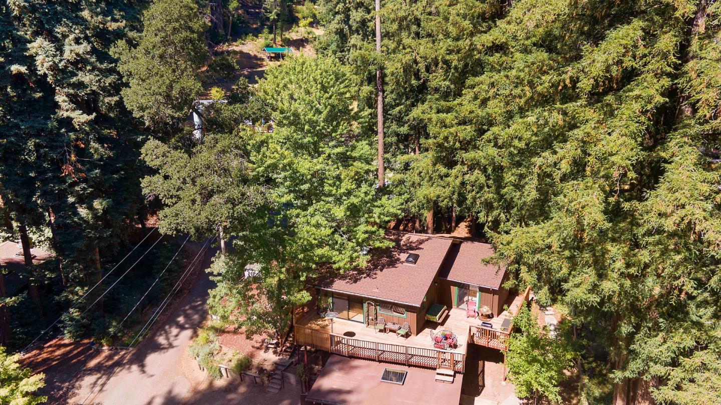 526 Lower Locksley Road, Boulder Creek, California 95006, 3 Bedrooms Bedrooms, ,2 BathroomsBathrooms,Residential,For Sale,526 Lower Locksley Road,ML81982057