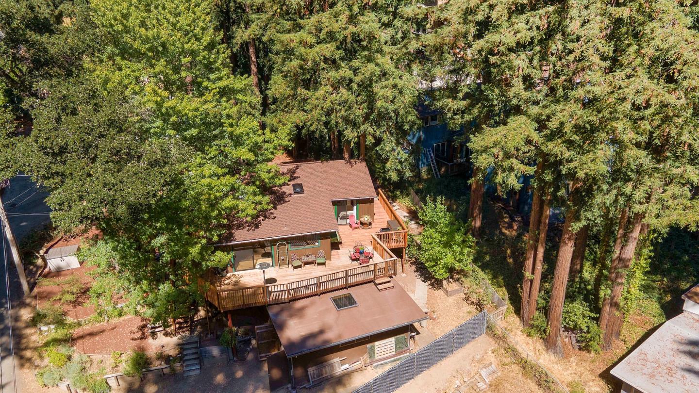 526 Lower Locksley Road, Boulder Creek, California 95006, 3 Bedrooms Bedrooms, ,2 BathroomsBathrooms,Residential,For Sale,526 Lower Locksley Road,ML81982057