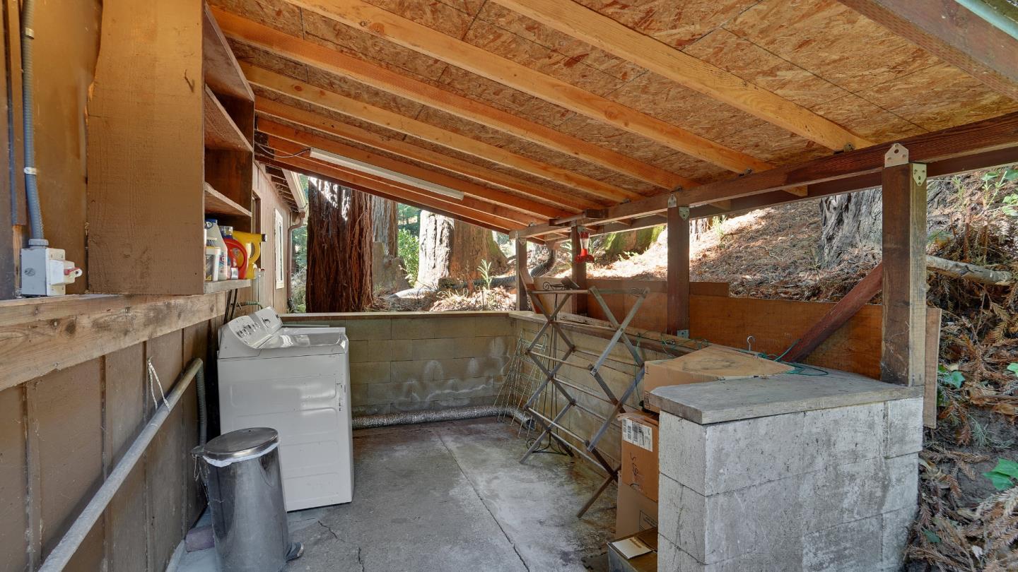 526 Lower Locksley Road, Boulder Creek, California 95006, 3 Bedrooms Bedrooms, ,2 BathroomsBathrooms,Residential,For Sale,526 Lower Locksley Road,ML81982057