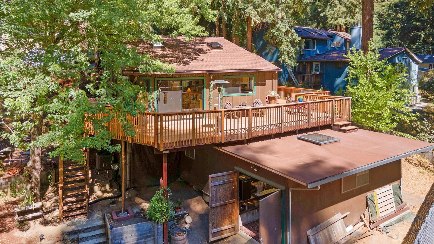 526 Lower Locksley Road, Boulder Creek, California 95006, 3 Bedrooms Bedrooms, ,2 BathroomsBathrooms,Residential,For Sale,526 Lower Locksley Road,ML81982057