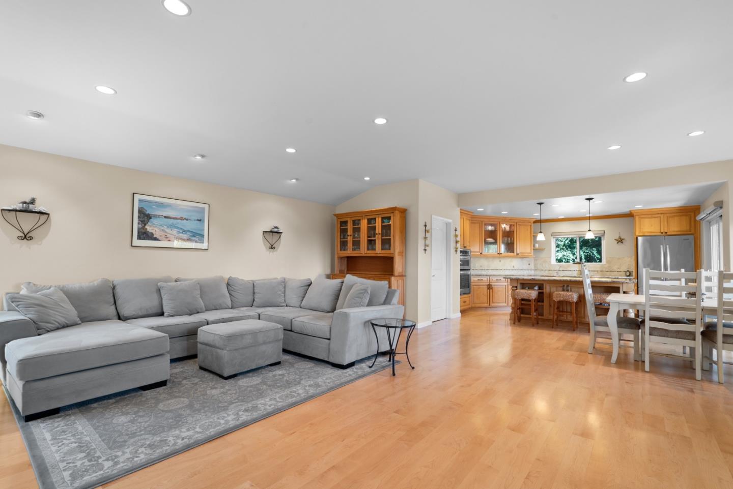 Detail Gallery Image 11 of 56 For 181 Thunderbird Dr, Aptos,  CA 95003 - 3 Beds | 2 Baths