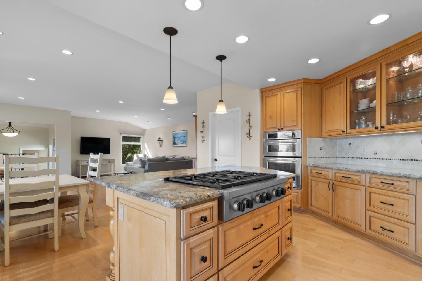 Detail Gallery Image 22 of 56 For 181 Thunderbird Dr, Aptos,  CA 95003 - 3 Beds | 2 Baths