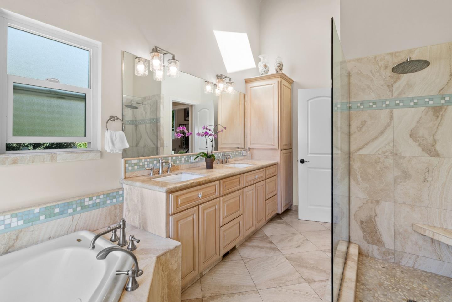 Detail Gallery Image 36 of 56 For 181 Thunderbird Dr, Aptos,  CA 95003 - 3 Beds | 2 Baths