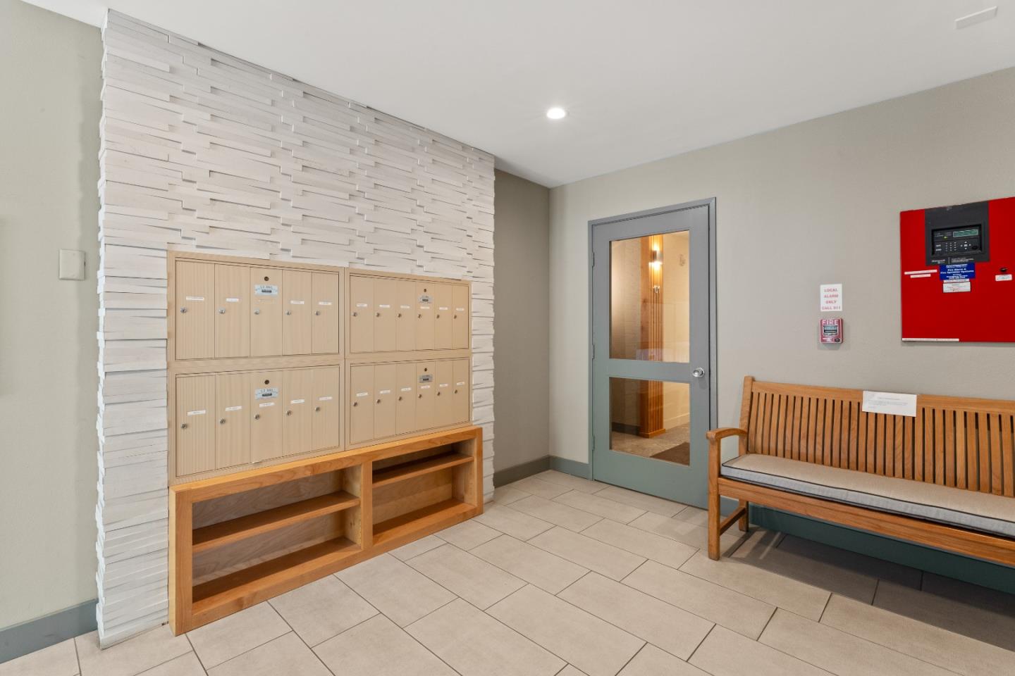 Detail Gallery Image 34 of 42 For 2140 Santa Cruz Ave #A303,  Menlo Park,  CA 94025 - 1 Beds | 1 Baths