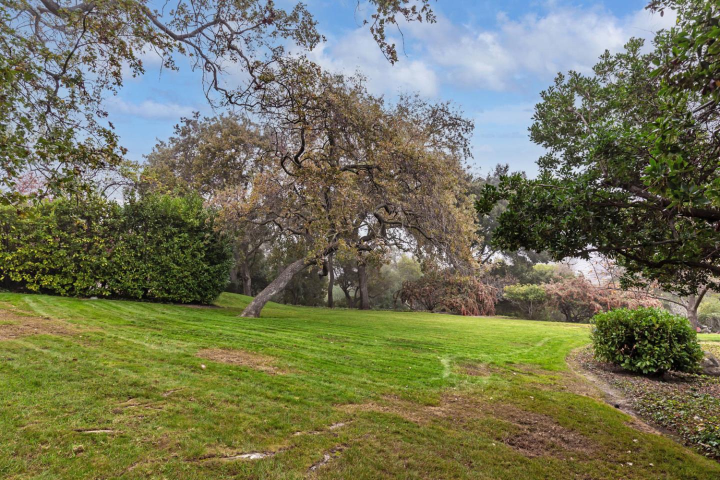 Detail Gallery Image 36 of 39 For 14 Mansion Ct #714,  Menlo Park,  CA 94025 - 3 Beds | 3/1 Baths