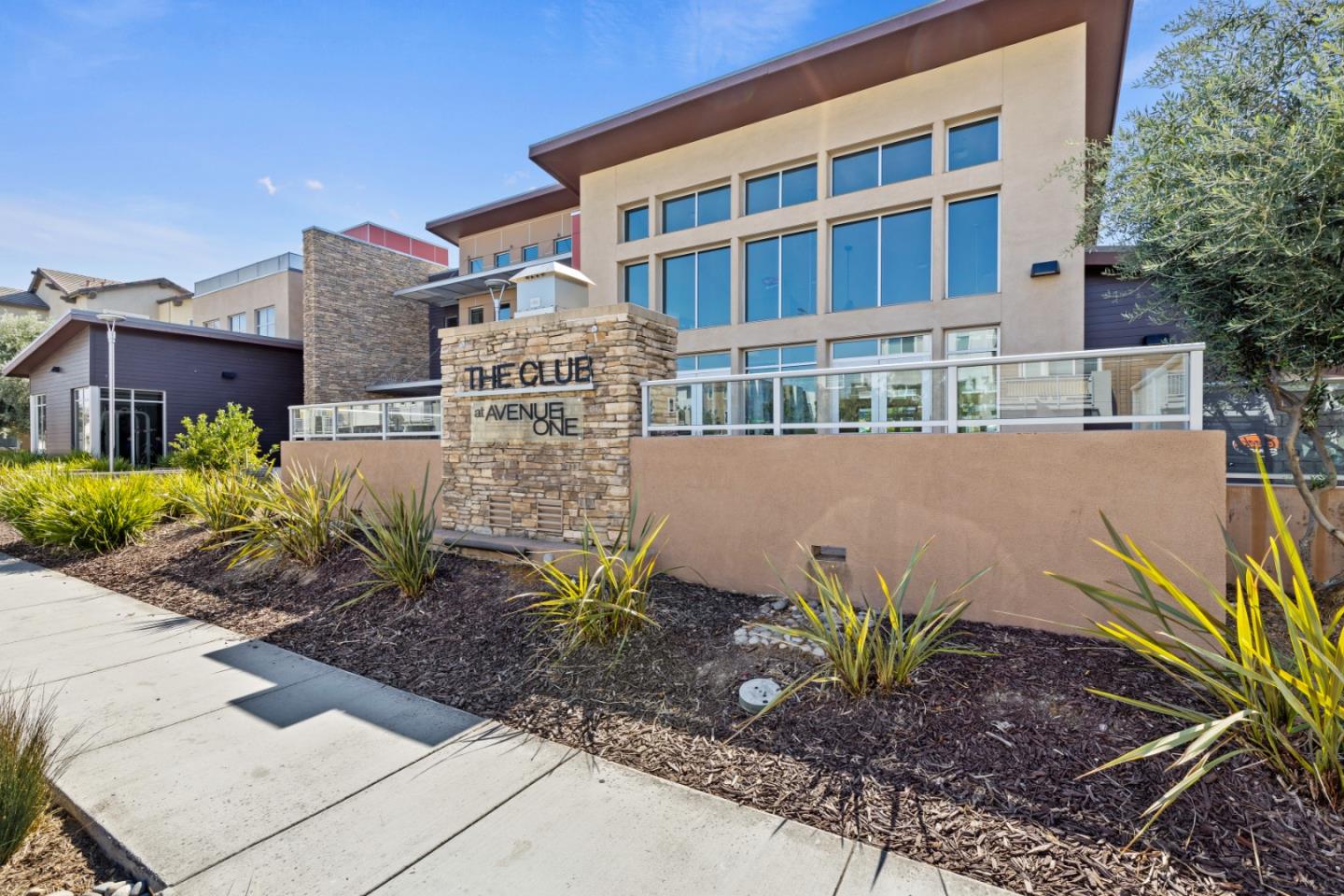 Detail Gallery Image 32 of 41 For 6122 Golden Vista Dr, San Jose,  CA 95123 - 3 Beds | 3/1 Baths