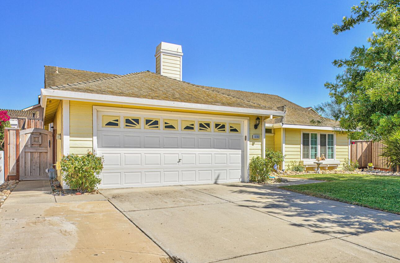 Detail Gallery Image 1 of 31 For 678 Cuesta Ct, Soledad,  CA 93960 - 3 Beds | 2 Baths