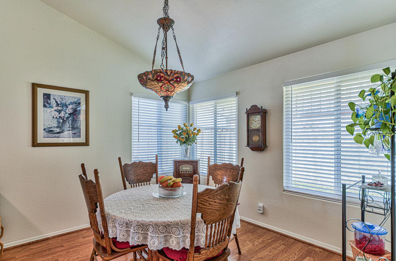 Detail Gallery Image 9 of 31 For 678 Cuesta Ct, Soledad,  CA 93960 - 3 Beds | 2 Baths