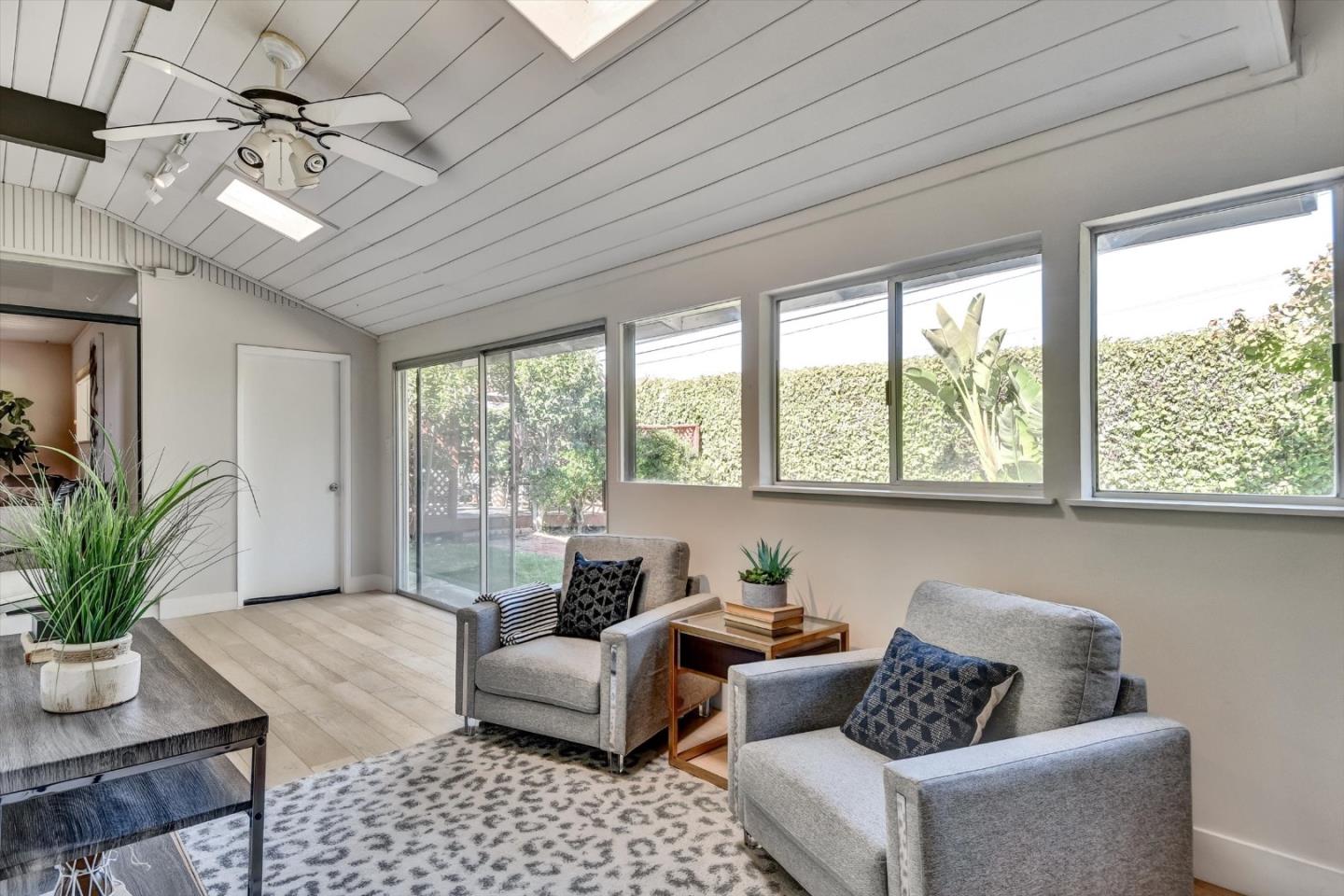 Detail Gallery Image 25 of 49 For 635 Joanne Dr, San Mateo,  CA 94402 - 3 Beds | 2 Baths