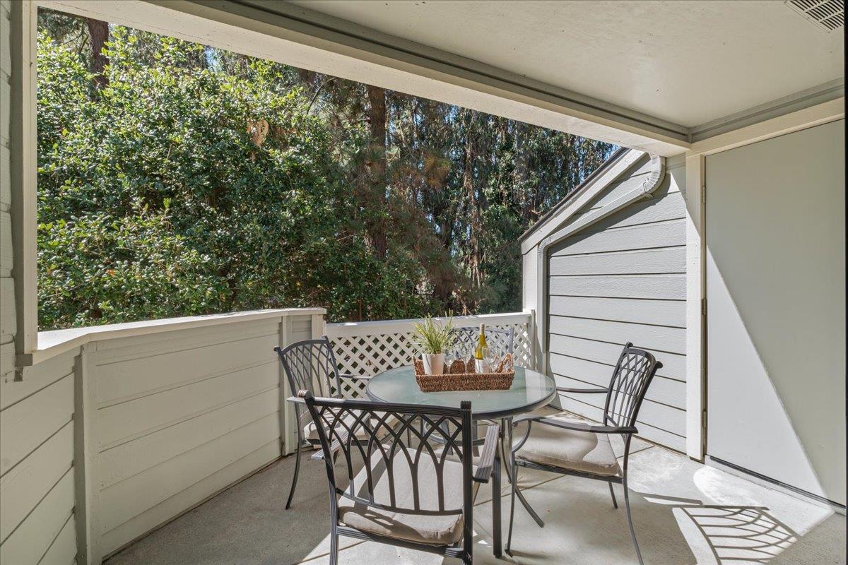 Detail Gallery Image 8 of 26 For 2621 Willowbrook Ln #104,  Aptos,  CA 95003 - 3 Beds | 2 Baths