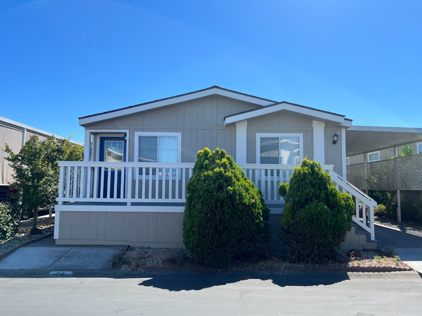 Detail Gallery Image 1 of 8 For 433 Sylvan Ave #84,  Mountain View,  CA 94041 - 2 Beds | 2 Baths