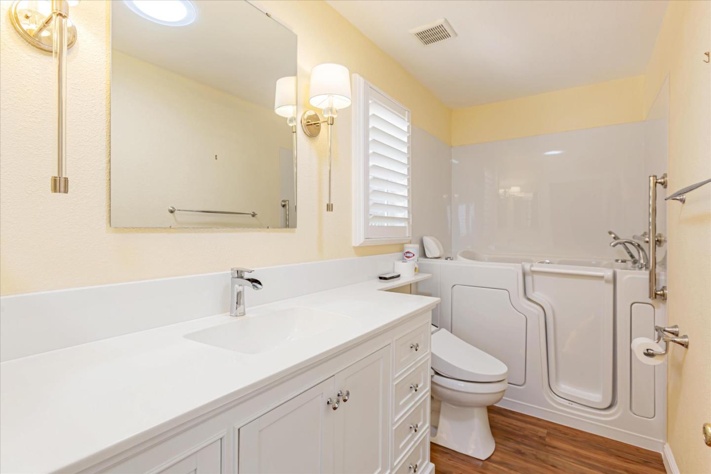 Detail Gallery Image 13 of 24 For 53 Galloway Dr #53,  Concord,  CA 94518 - 2 Beds | 2 Baths