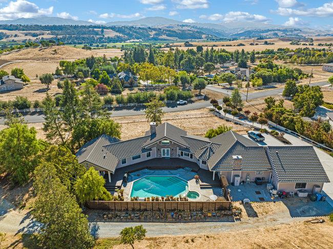 Detail Gallery Image 73 of 91 For 5955 Diablo Hills Rd, Tres Pinos,  CA 95075 - 3 Beds | 2/1 Baths