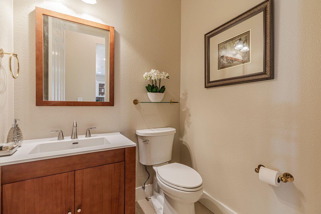 Detail Gallery Image 32 of 37 For 1131 Payne Dr, Los Altos,  CA 94024 - 4 Beds | 3/1 Baths