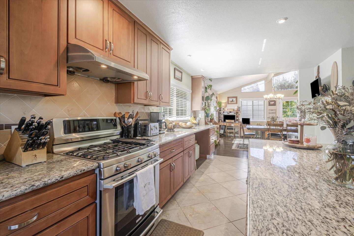 Detail Gallery Image 13 of 40 For 3500 Vienna Dr, Aptos,  CA 95003 - 4 Beds | 2 Baths