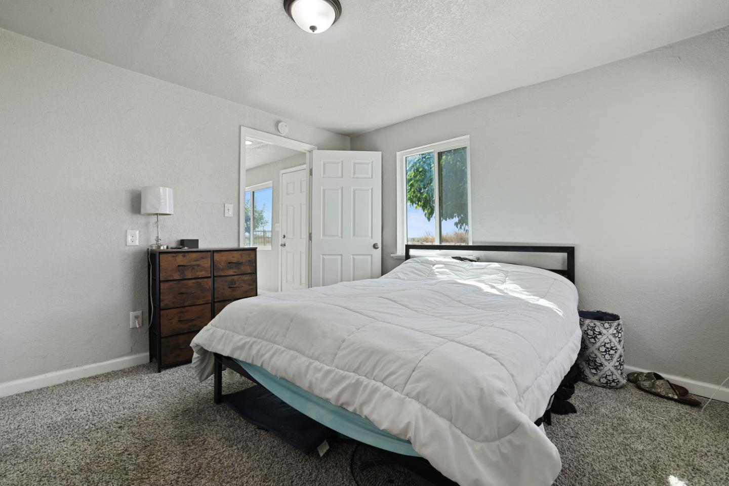 Detail Gallery Image 15 of 28 For 394 S West Ave, Merced,  CA 95341 - 2 Beds | 2 Baths