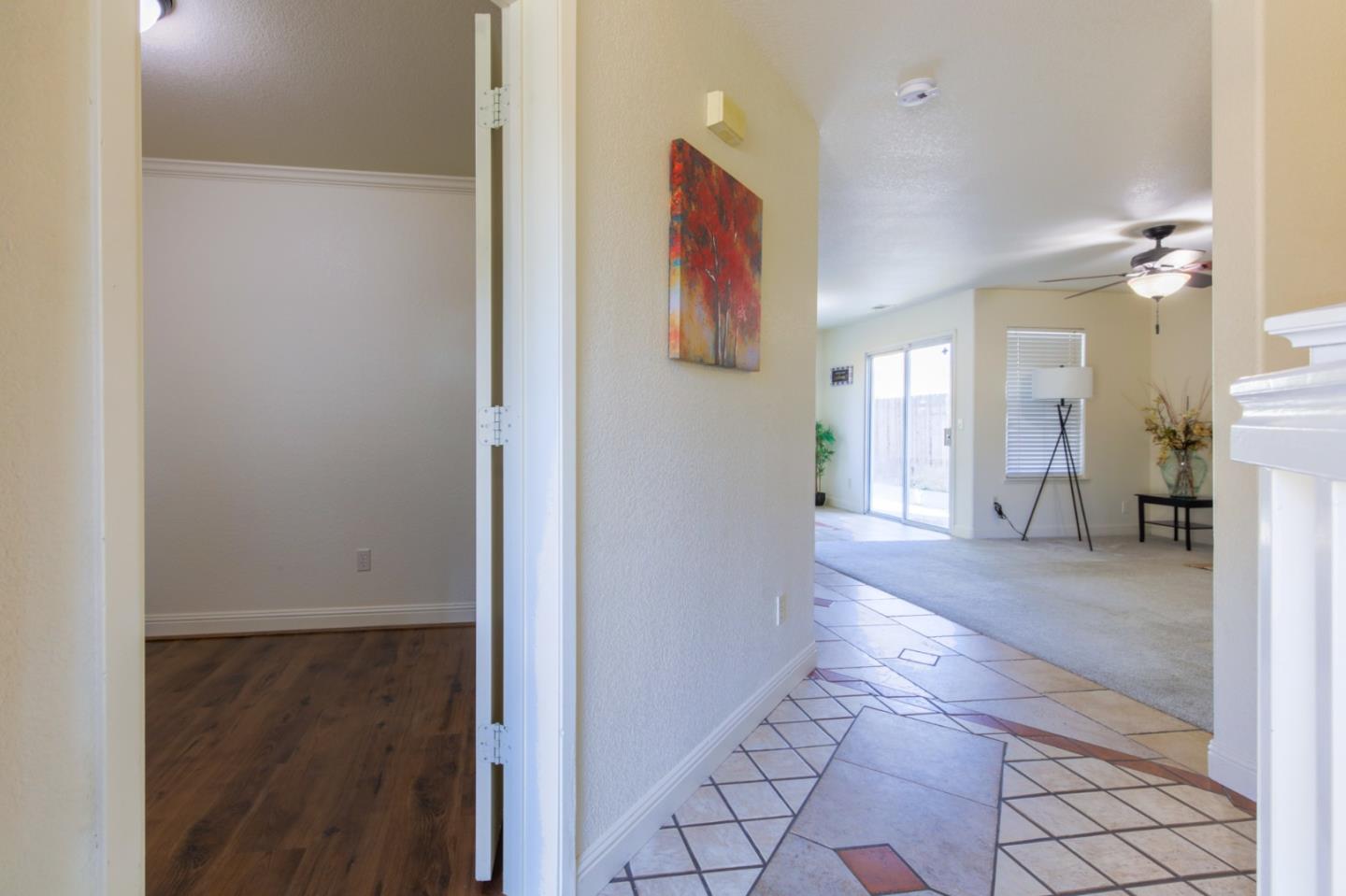 Detail Gallery Image 10 of 36 For 1171 Biloxi Park Ct, Galt,  CA 95632 - 4 Beds | 2/1 Baths