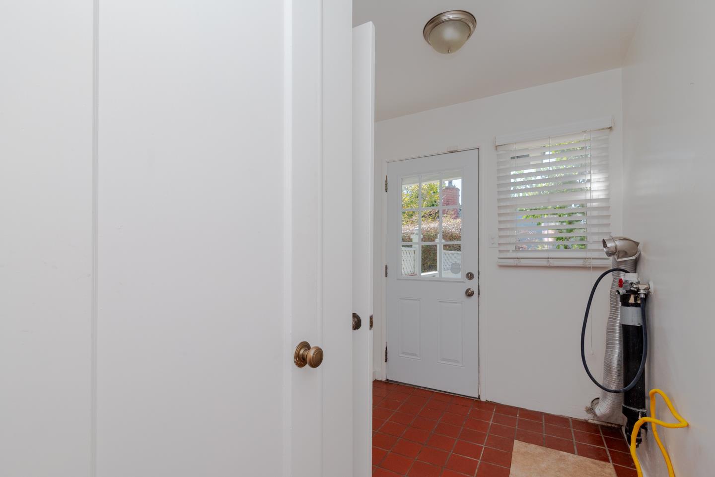 Detail Gallery Image 16 of 70 For 1557-1561 30th Ave, Santa Cruz,  CA 95062 - 2 Beds | 1 Baths