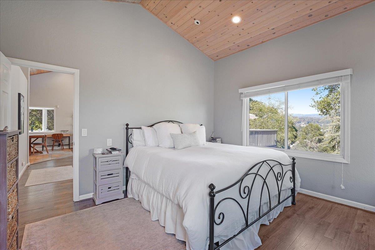 Detail Gallery Image 21 of 40 For 456 Loma Prieta Dr, Aptos,  CA 95003 - 3 Beds | 2 Baths