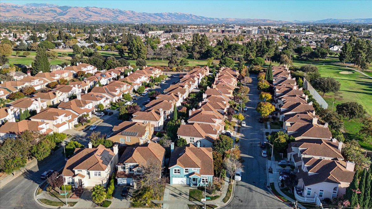 Detail Gallery Image 46 of 58 For 1220 Townsend Park Cir, San Jose,  CA 95131 - 4 Beds | 2/1 Baths