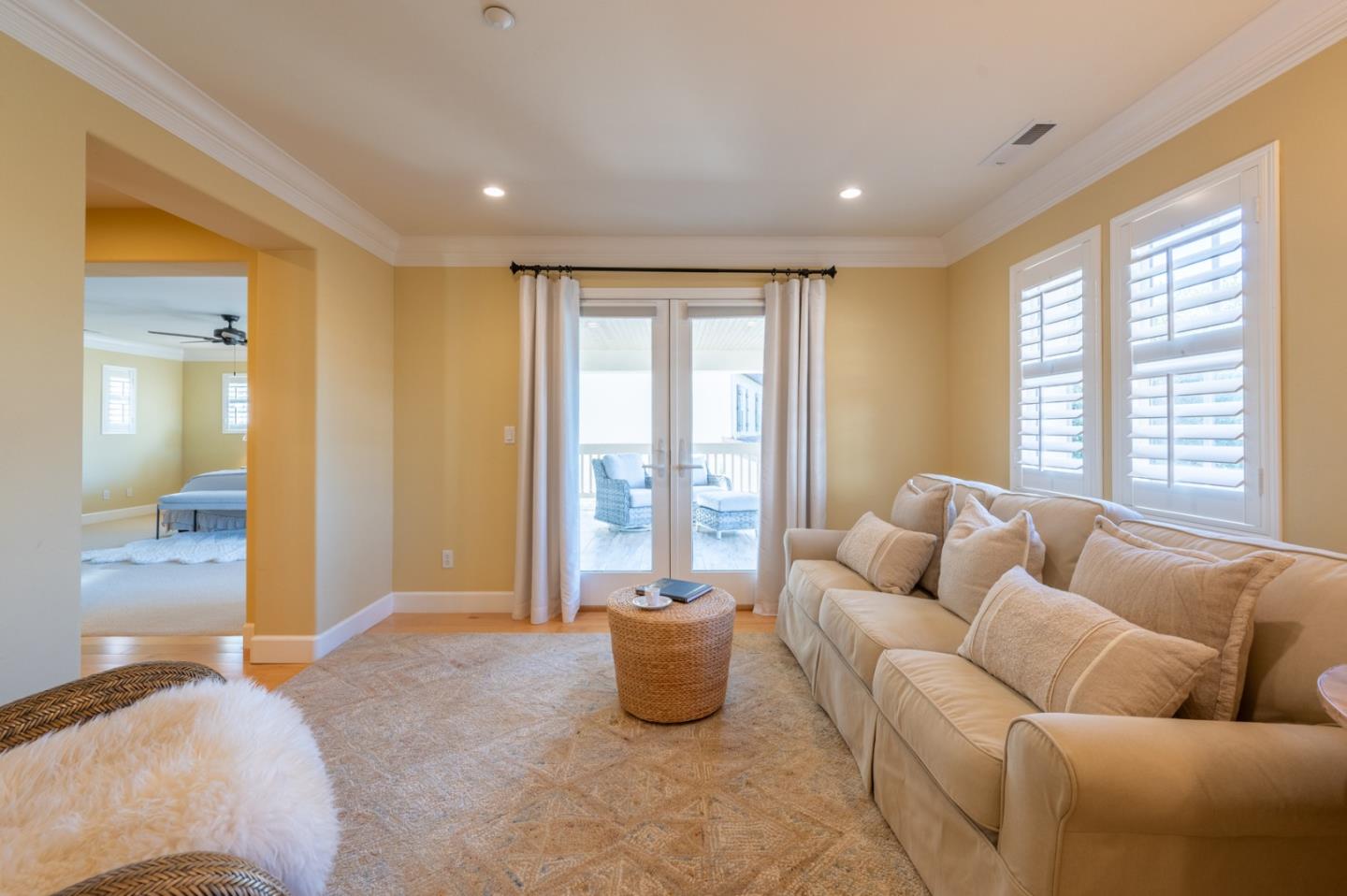 Detail Gallery Image 17 of 33 For 127 Las Brisas Dr, Monterey,  CA 93940 - 3 Beds | 3/1 Baths