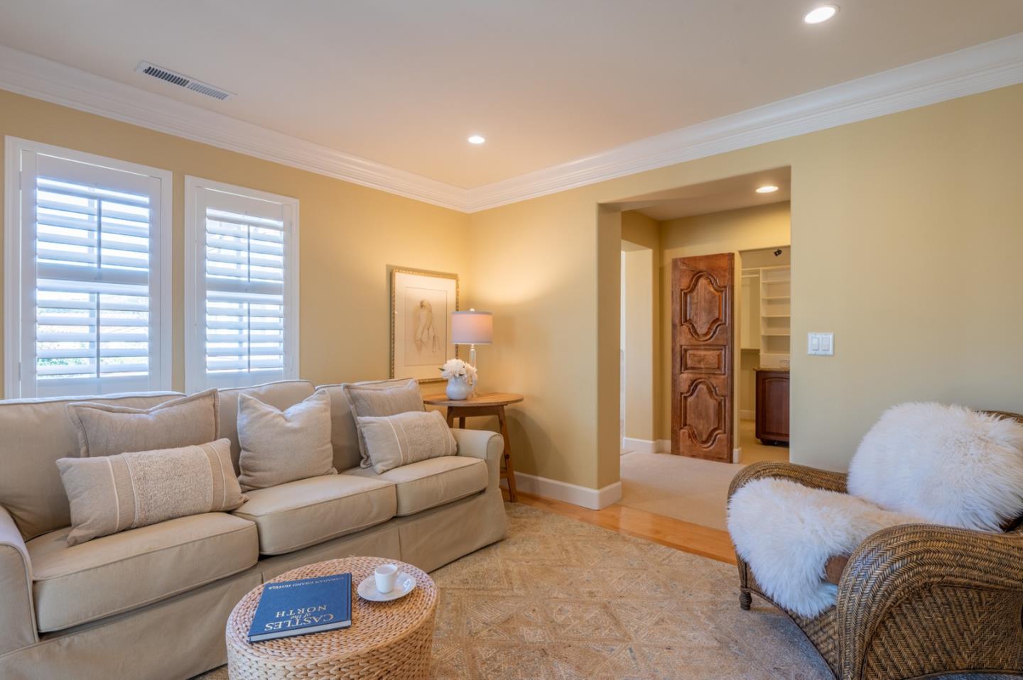 Detail Gallery Image 18 of 33 For 127 Las Brisas Dr, Monterey,  CA 93940 - 3 Beds | 3/1 Baths