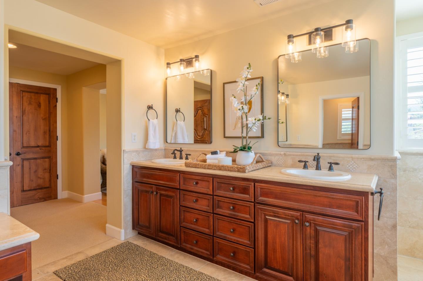 Detail Gallery Image 22 of 33 For 127 Las Brisas Dr, Monterey,  CA 93940 - 3 Beds | 3/1 Baths