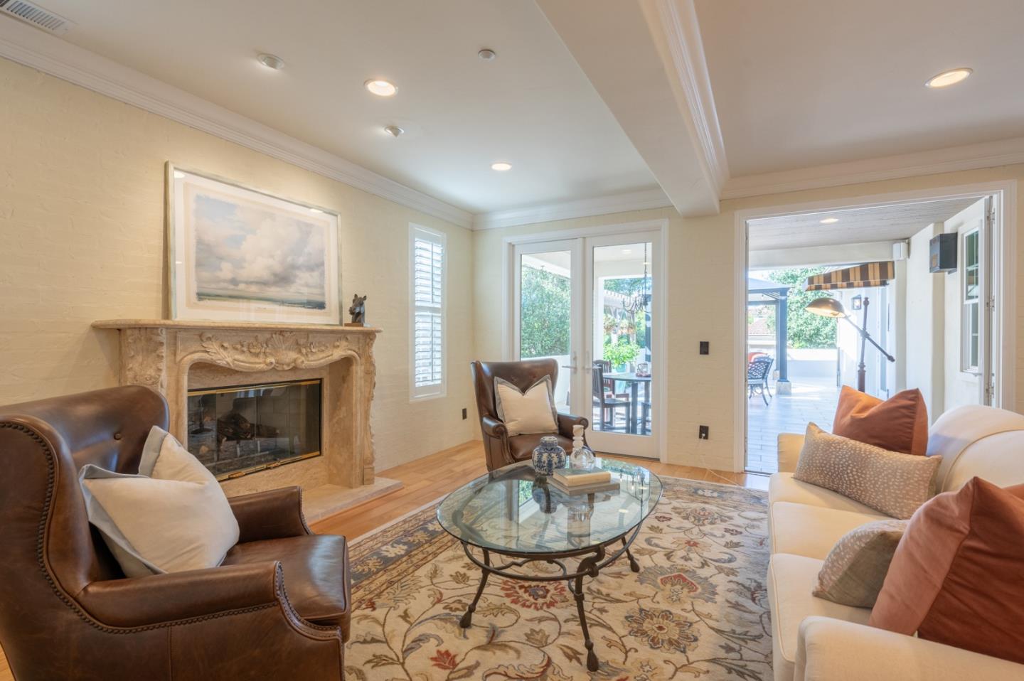 Detail Gallery Image 4 of 33 For 127 Las Brisas Dr, Monterey,  CA 93940 - 3 Beds | 3/1 Baths