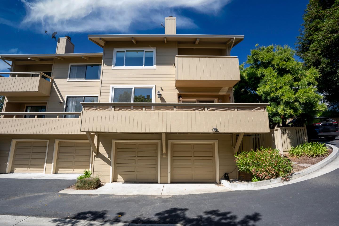 Detail Gallery Image 31 of 39 For 109 Vineyard Ct, Aptos,  CA 95003 - 2 Beds | 2/1 Baths