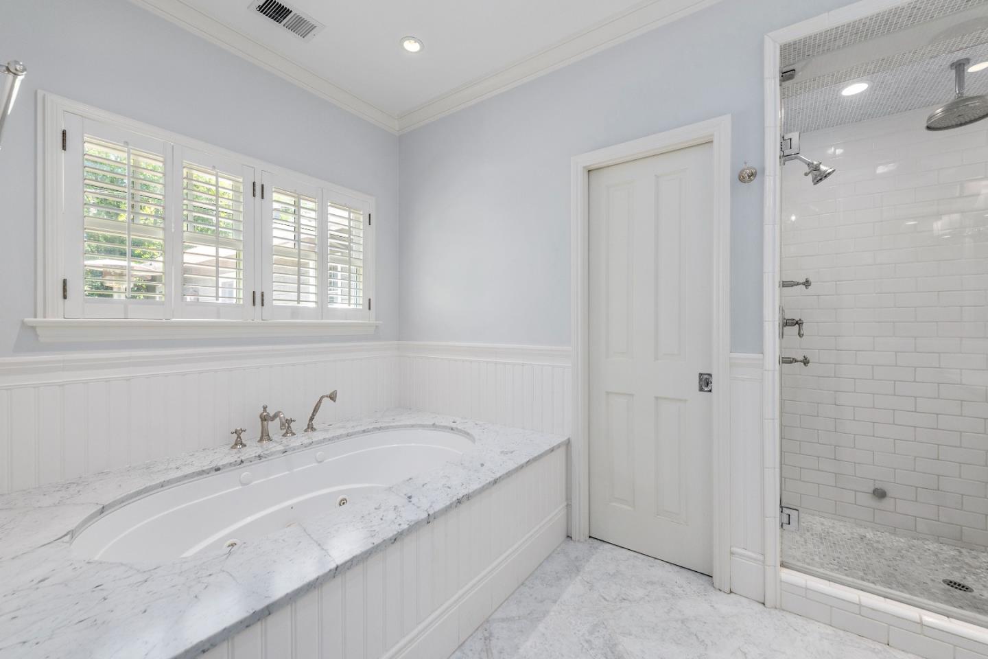 Detail Gallery Image 29 of 34 For 1115 Bay Laurel Dr, Menlo Park,  CA 94025 - 4 Beds | 3/1 Baths