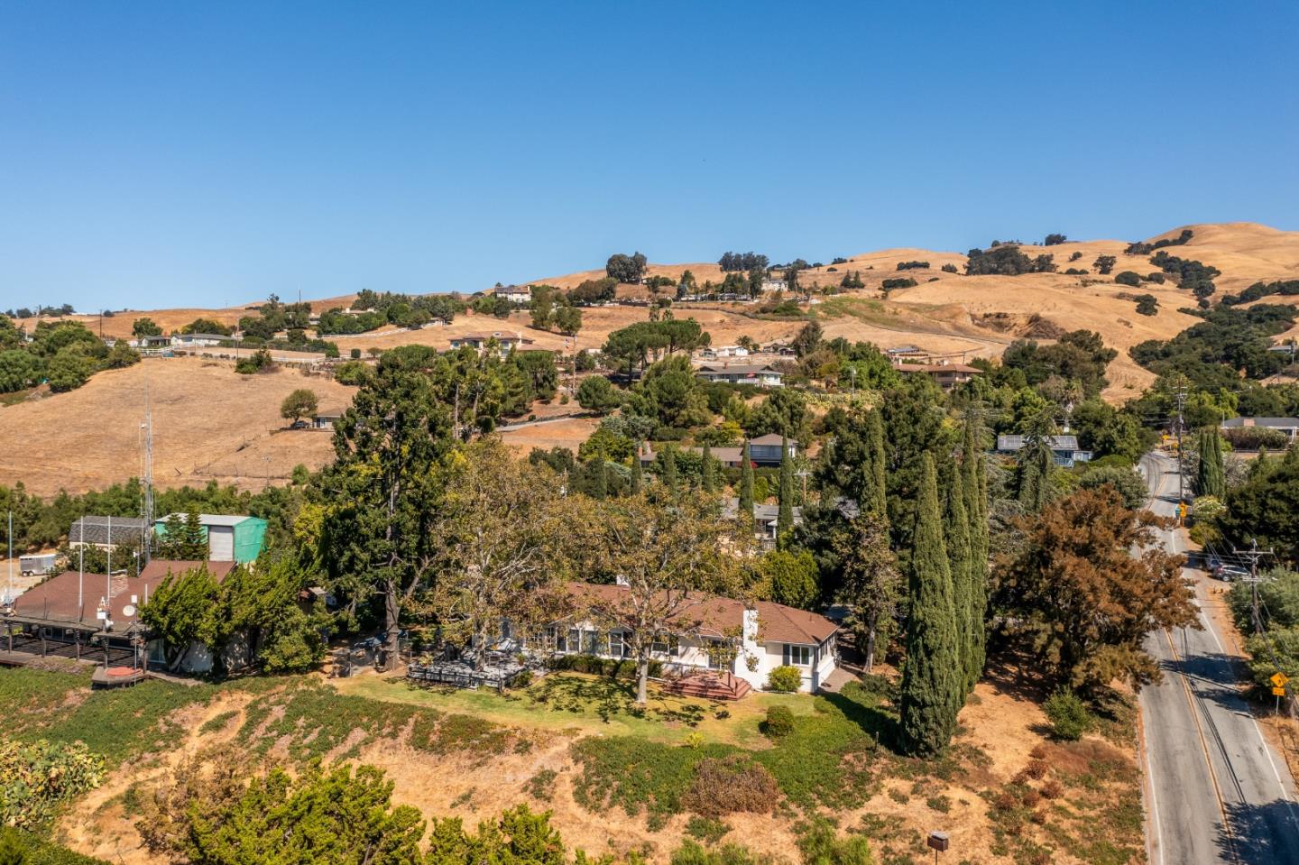 Detail Gallery Image 34 of 43 For 3515 Sierra Rd, San Jose,  CA 95132 - 3 Beds | 3 Baths