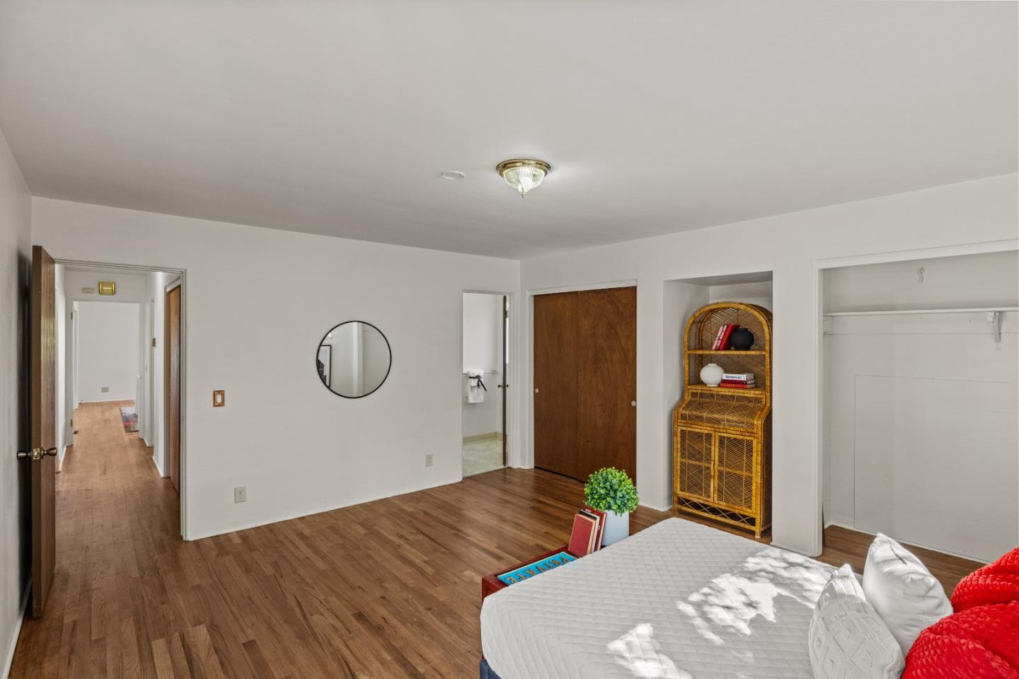 Detail Gallery Image 12 of 26 For 1057 Hellam St, Monterey,  CA 93940 - 3 Beds | 2 Baths