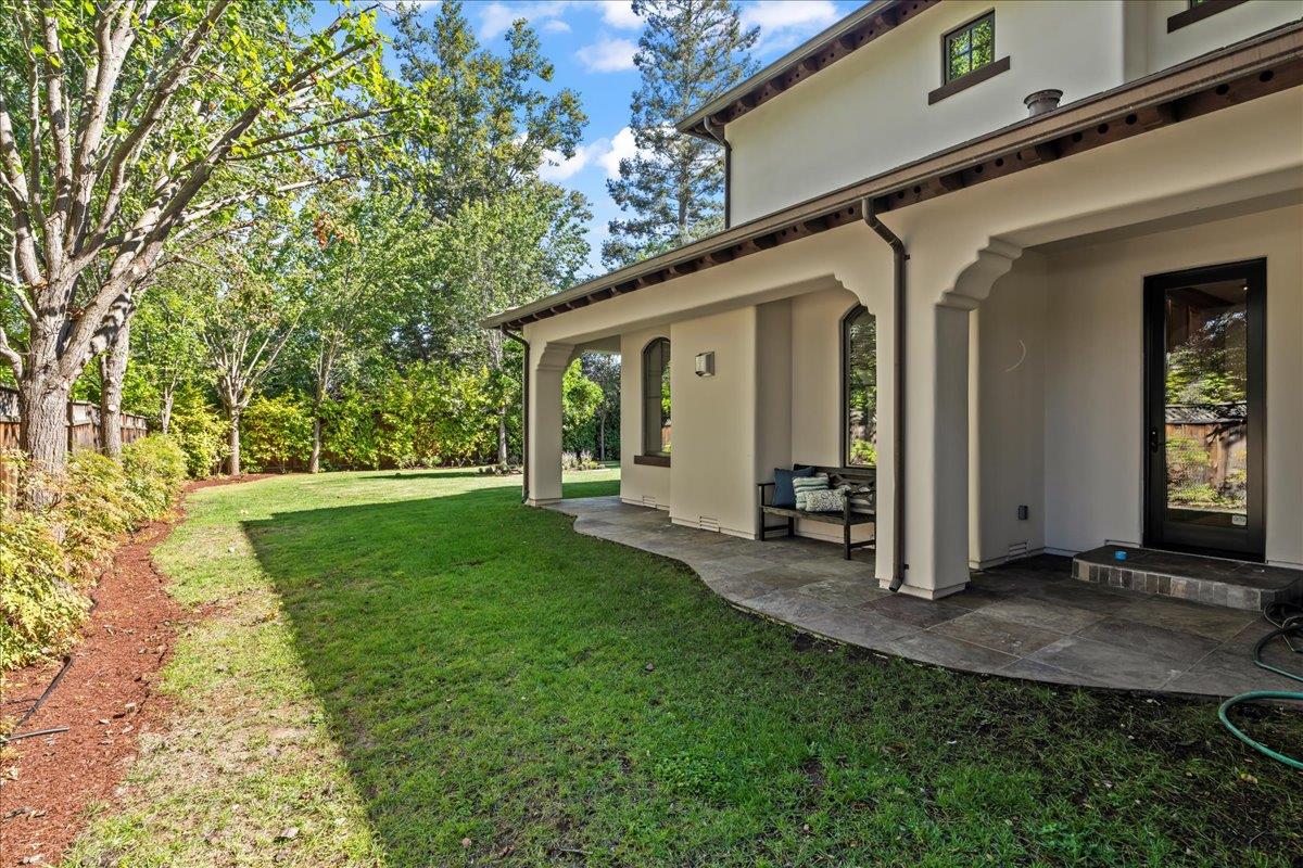 Detail Gallery Image 40 of 43 For 951 Echo Dr, Los Altos,  CA 94024 - 5 Beds | 4/1 Baths