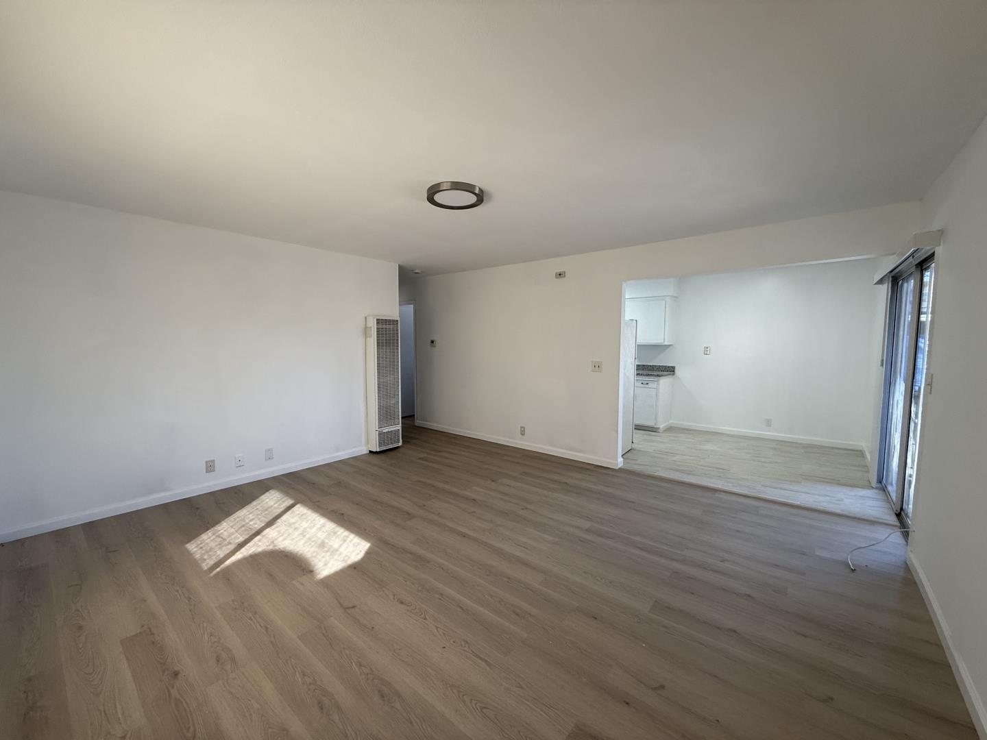 Detail Gallery Image 7 of 15 For 861 Burbank Dr, Santa Clara,  CA 95051 - 2 Beds | 1 Baths