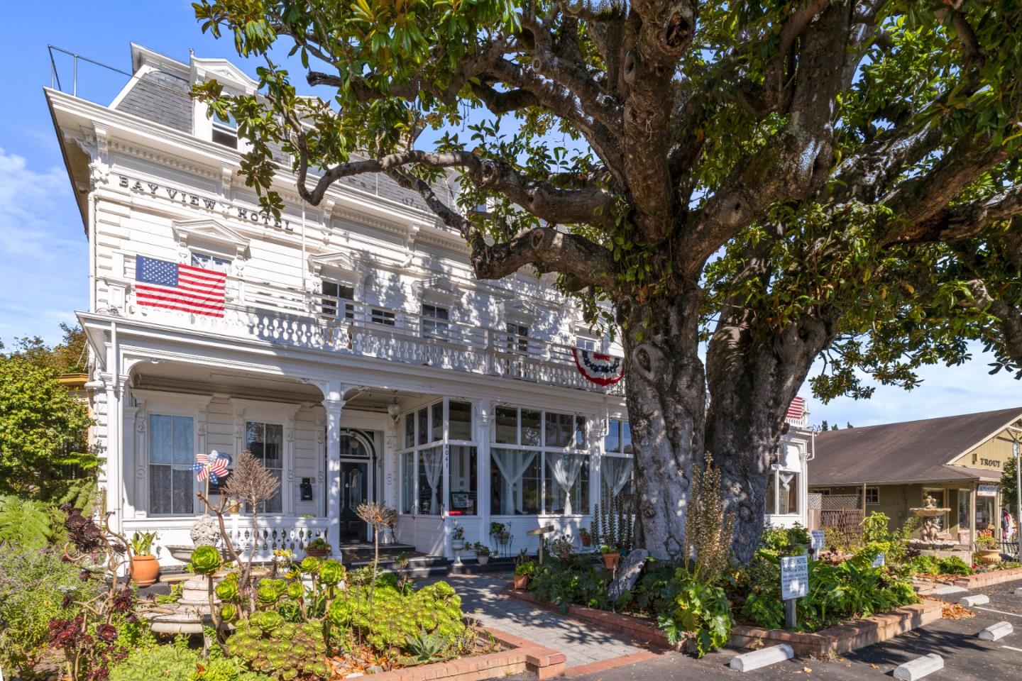 Detail Gallery Image 3 of 74 For 8041 Soquel Dr, Aptos,  CA 95003 - – Beds | – Baths