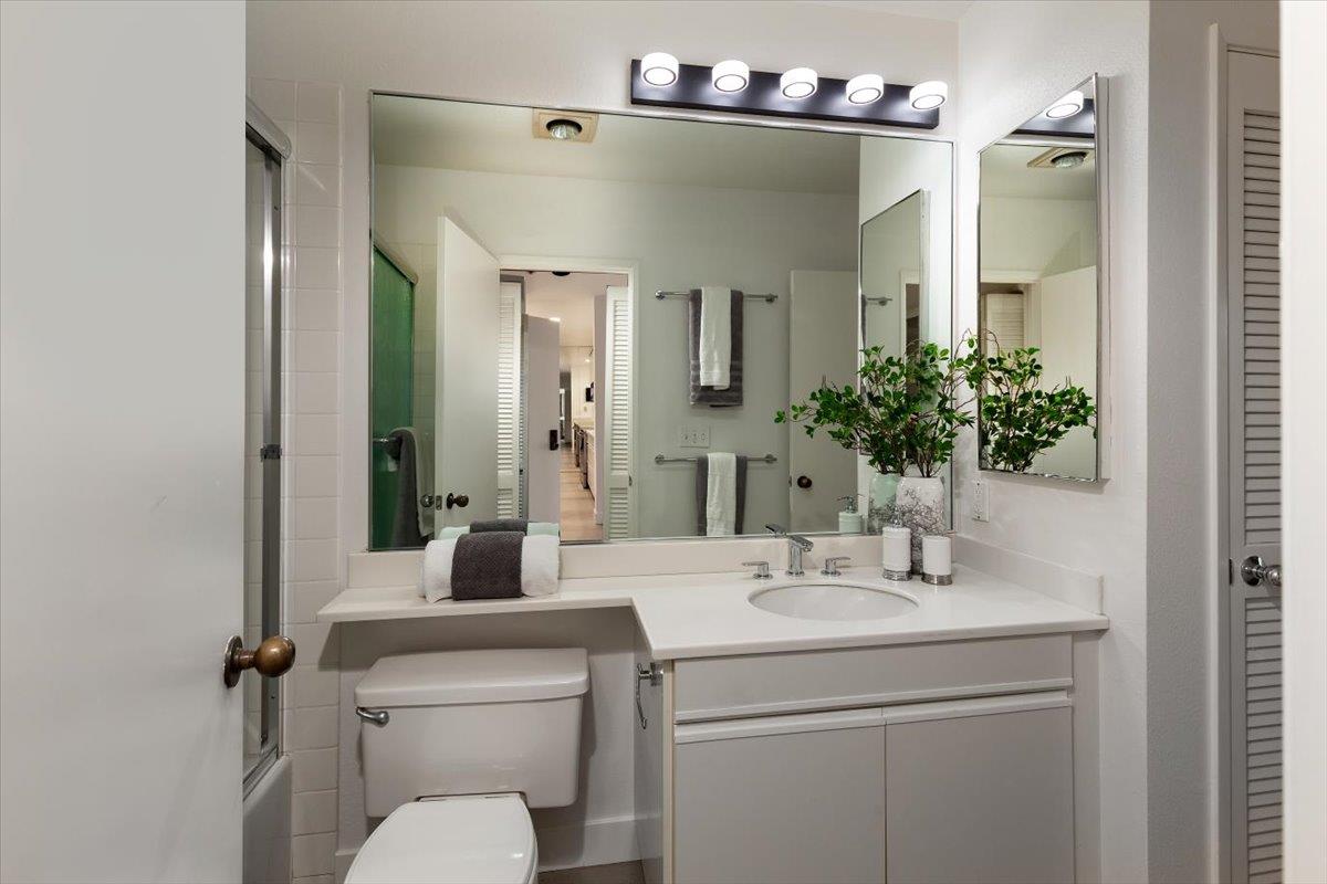 Detail Gallery Image 9 of 26 For 4250 El Camino Real #D234,  Palo Alto,  CA 94306 - 1 Beds | 1 Baths