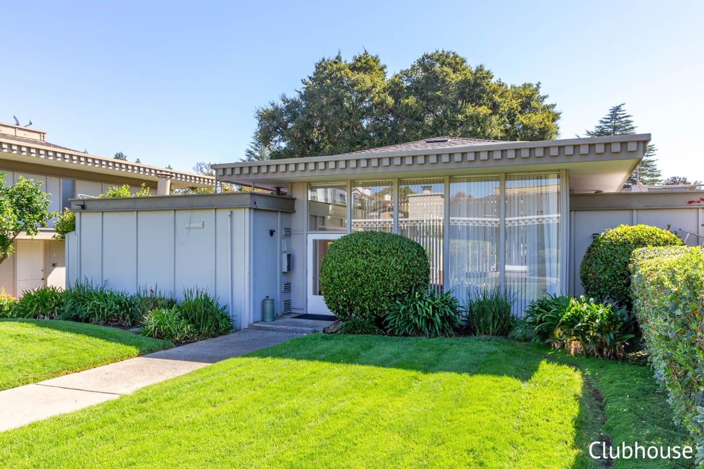 Detail Gallery Image 25 of 33 For 79 Los Altos Sq, Los Altos,  CA 94022 - 2 Beds | 2/1 Baths