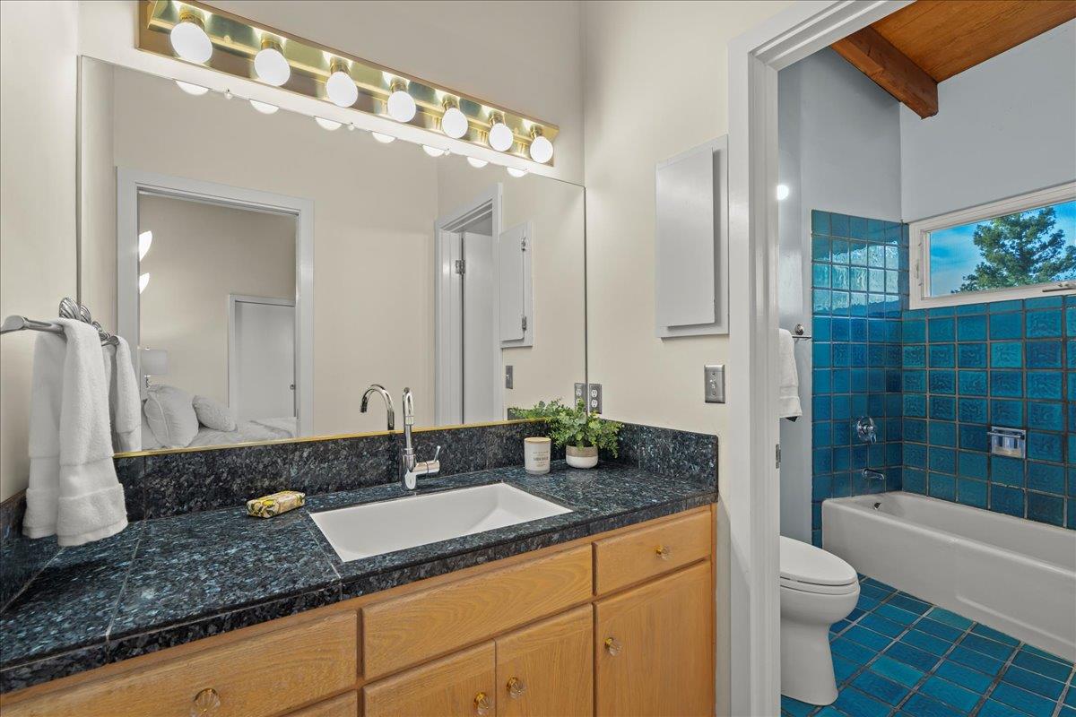 Detail Gallery Image 20 of 42 For 27504 Loma Prieta Way, Los Gatos,  CA 95033 - 4 Beds | 2/1 Baths