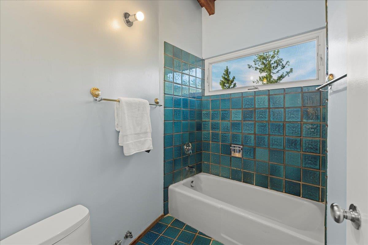 Detail Gallery Image 21 of 42 For 27504 Loma Prieta Way, Los Gatos,  CA 95033 - 4 Beds | 2/1 Baths