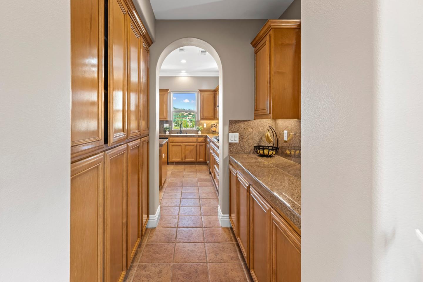 Detail Gallery Image 13 of 73 For 1903 Saint Andrews Cir, Gilroy,  CA 95020 - 4 Beds | 3/1 Baths