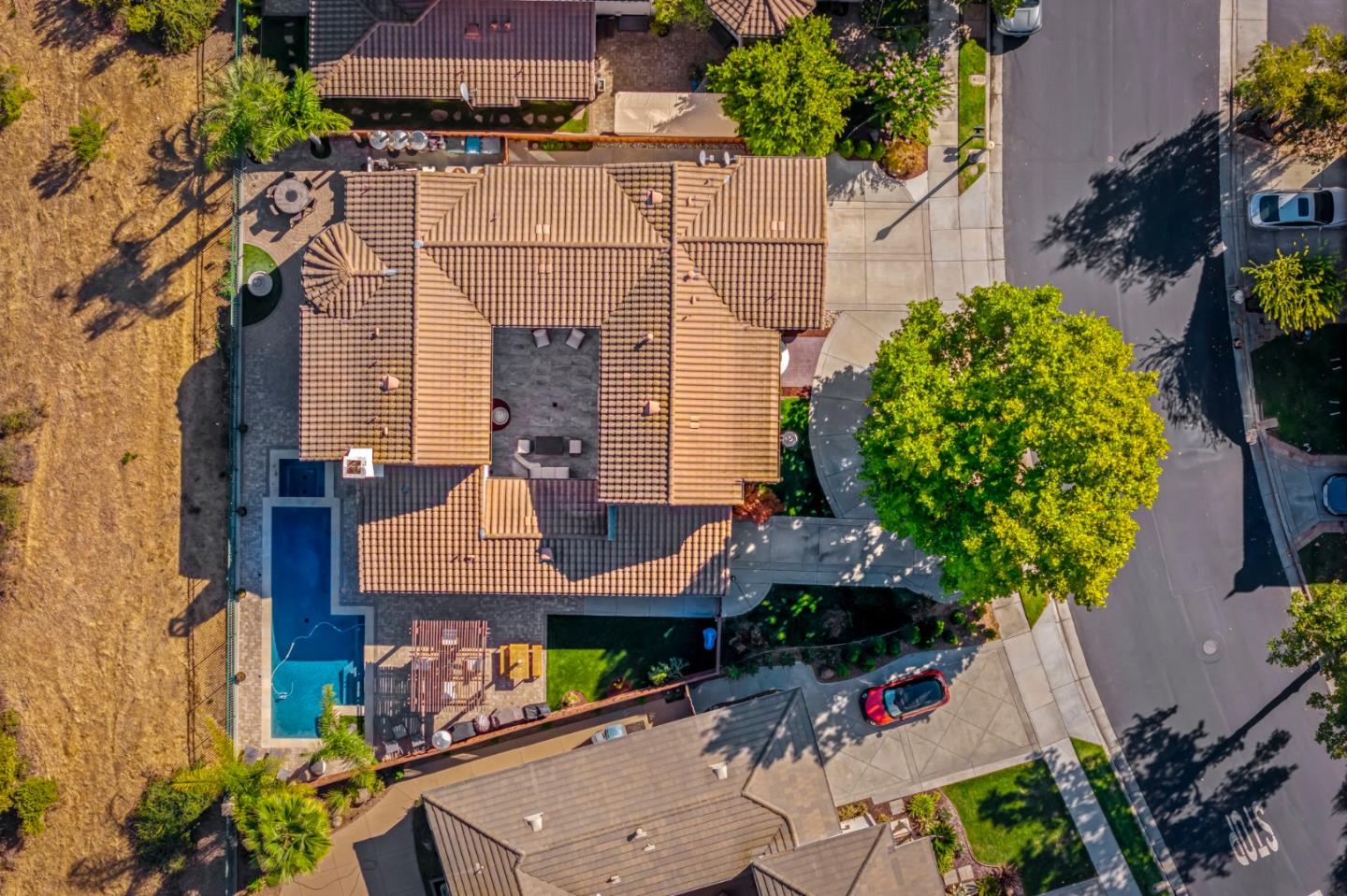 Detail Gallery Image 72 of 73 For 1903 Saint Andrews Cir, Gilroy,  CA 95020 - 4 Beds | 3/1 Baths