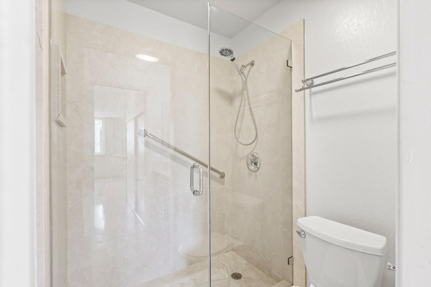 Detail Gallery Image 11 of 18 For 200 Elm St #205,  San Mateo,  CA 94401 - 1 Beds | 1 Baths