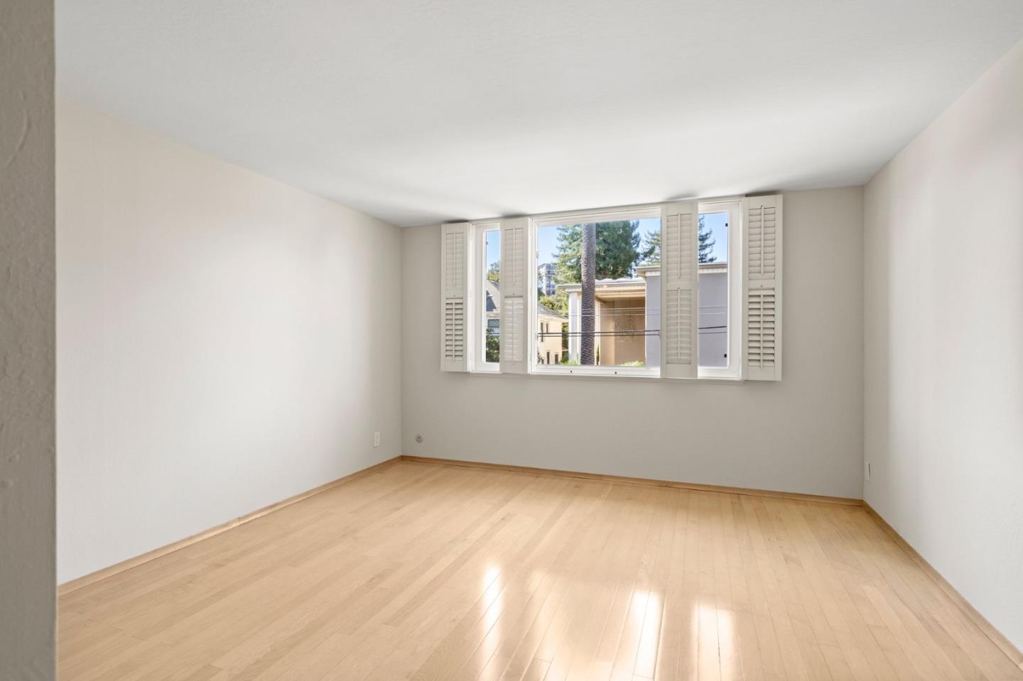 Detail Gallery Image 9 of 18 For 200 Elm St #205,  San Mateo,  CA 94401 - 1 Beds | 1 Baths