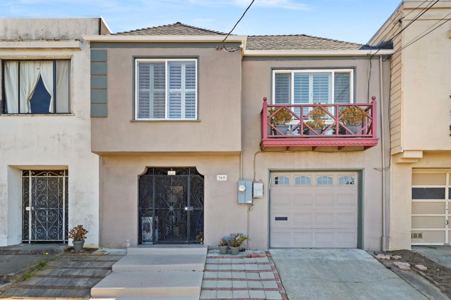 Detail Gallery Image 1 of 29 For 369 Santa Barbara Ave, Daly City,  CA 94014 - 3 Beds | 2 Baths