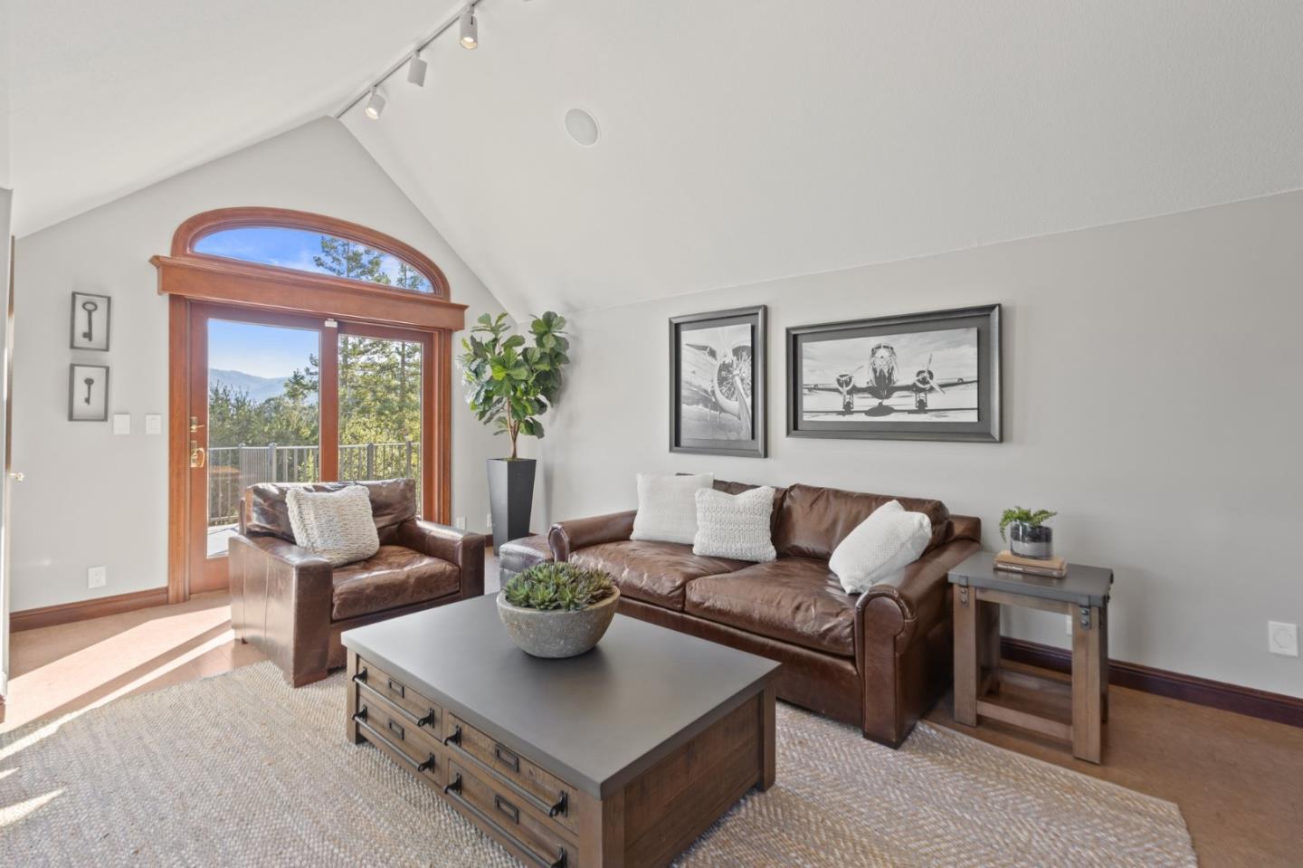 Detail Gallery Image 37 of 109 For 19251 Black Rd, Los Gatos,  CA 95033 - 5 Beds | 3/1 Baths