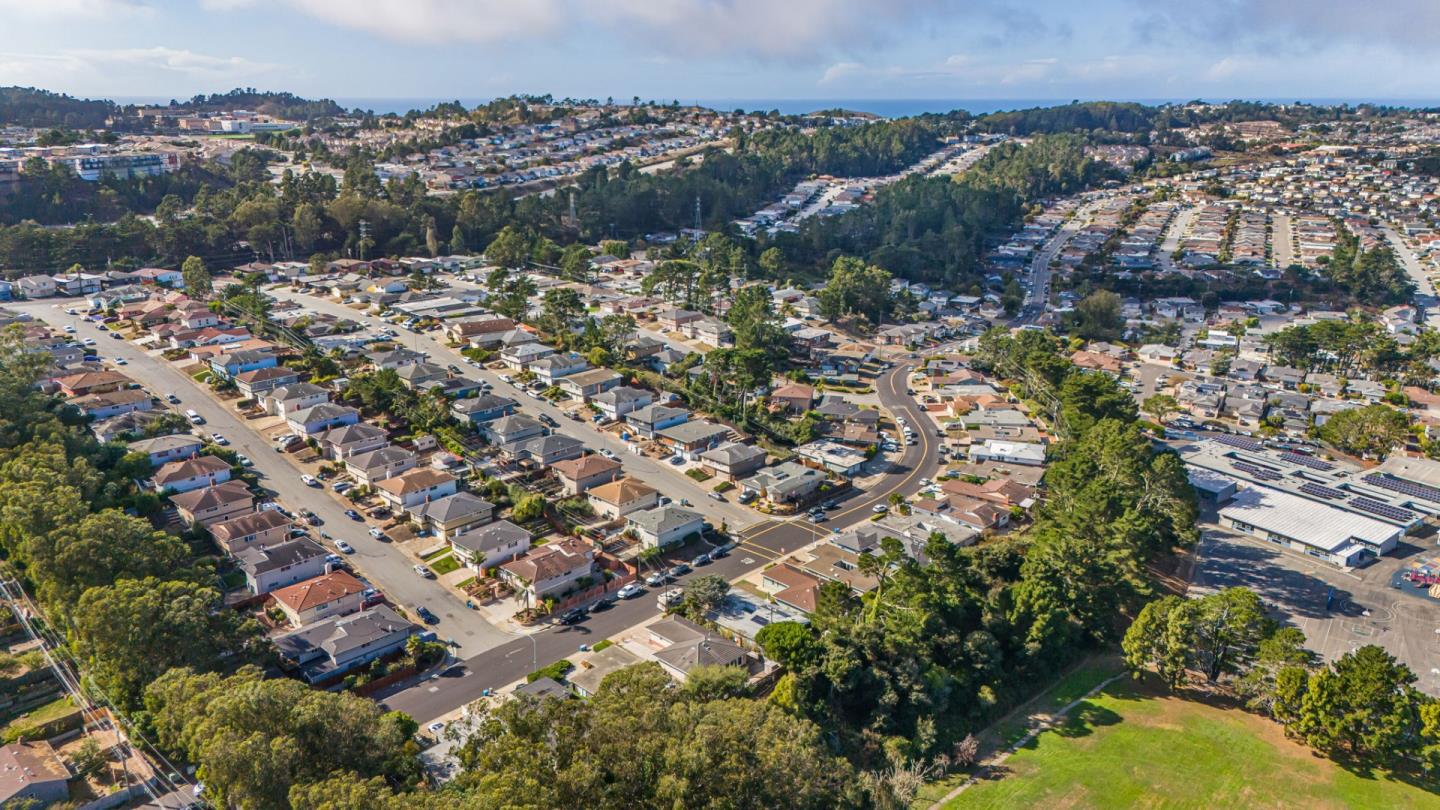 Detail Gallery Image 35 of 35 For 2140 Oakmont Dr, San Bruno,  CA 94066 - 3 Beds | 2 Baths