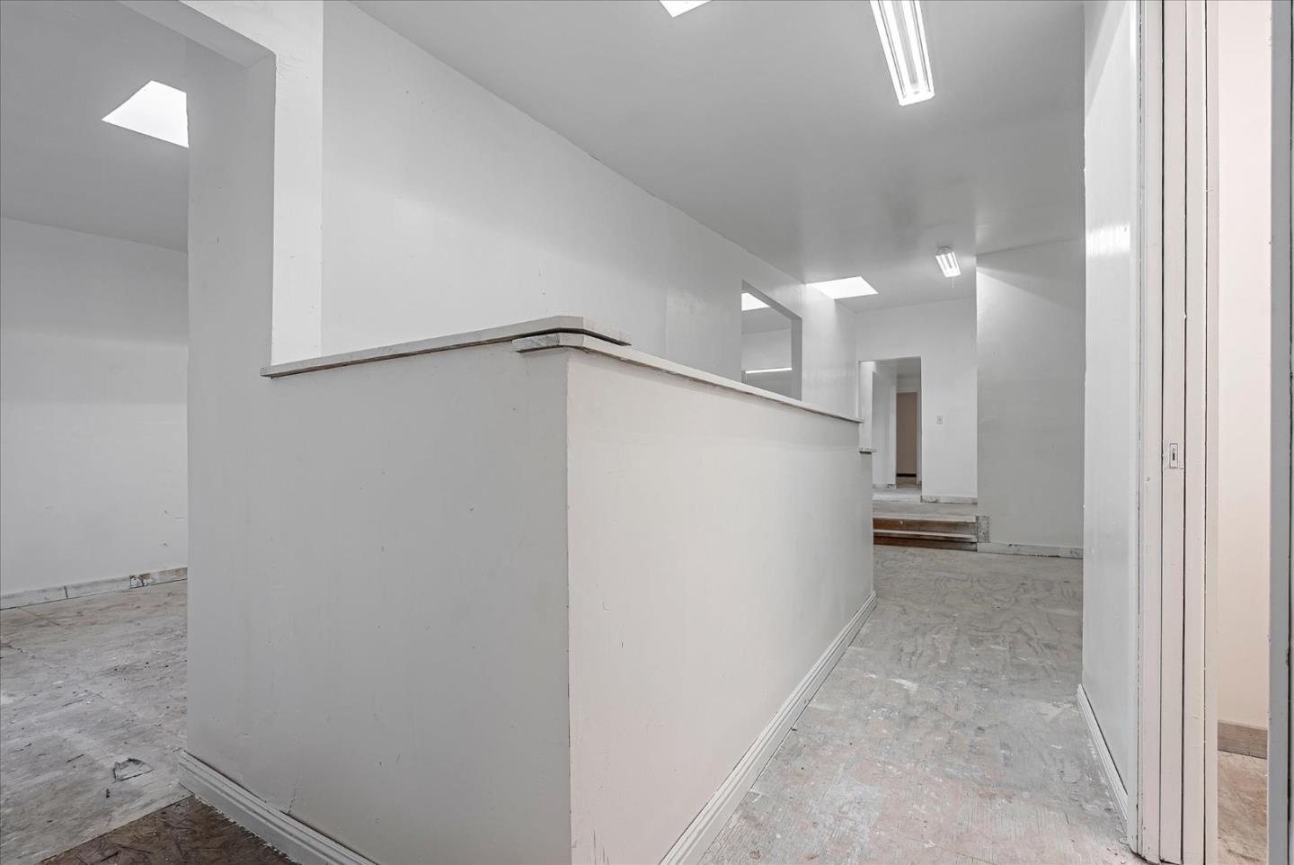 Detail Gallery Image 14 of 53 For 3038 Market St, Oakland,  CA 94608 - – Beds | – Baths