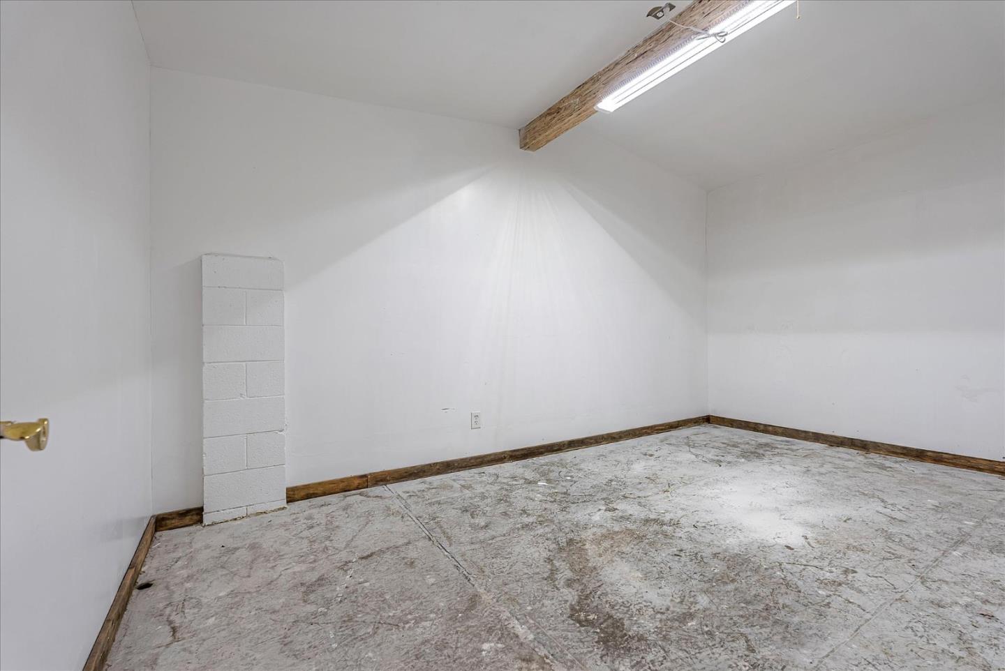 Detail Gallery Image 28 of 53 For 3038 Market St, Oakland,  CA 94608 - – Beds | – Baths