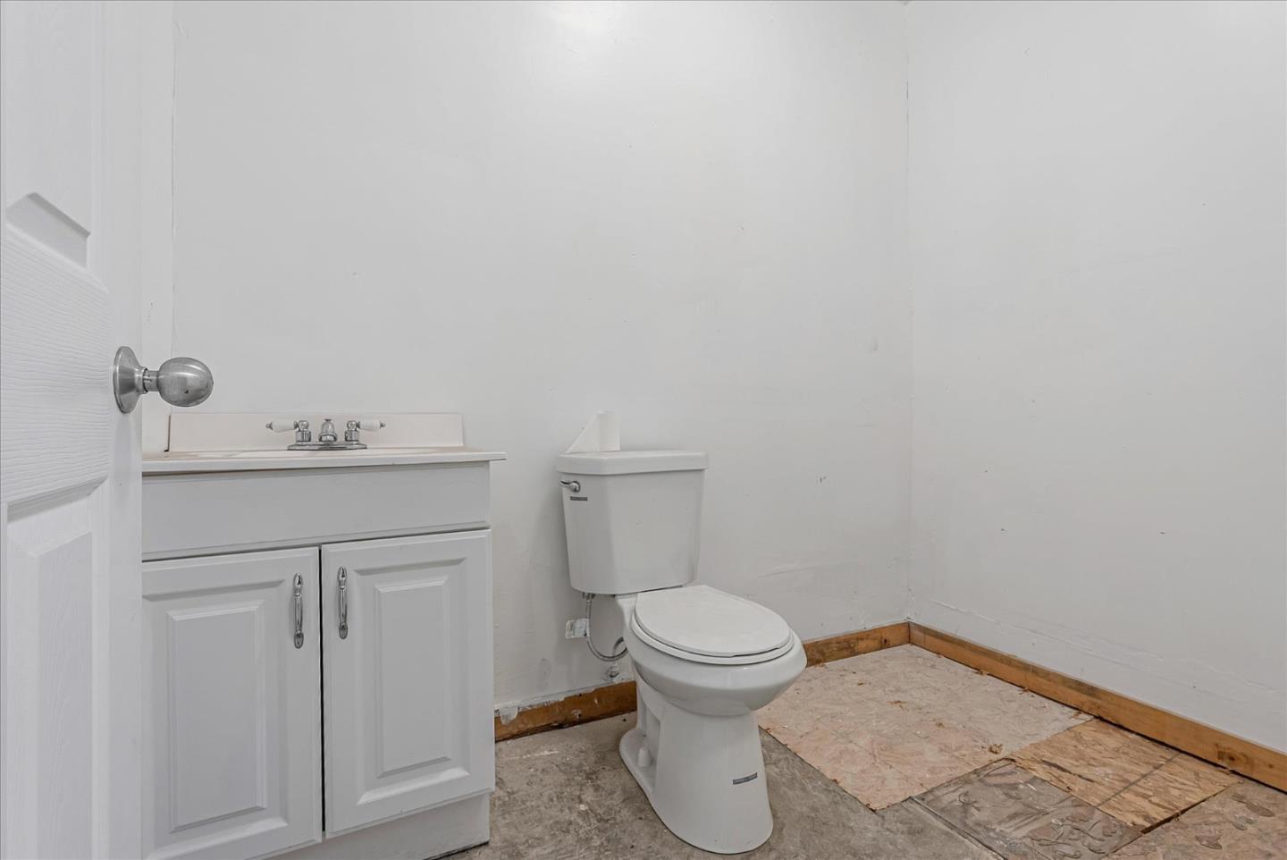 Detail Gallery Image 36 of 53 For 3038 Market St, Oakland,  CA 94608 - – Beds | – Baths